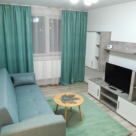 Apartament Hd2 Hunedoara Exteriör bild