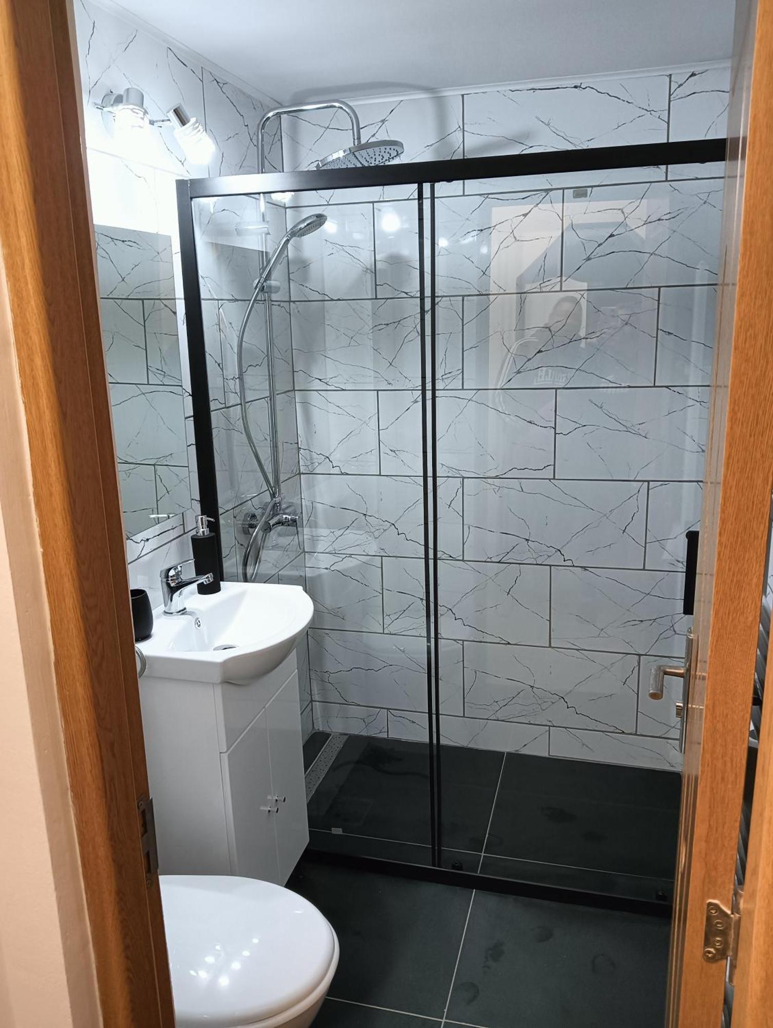Apartament Hd2 Hunedoara Exteriör bild